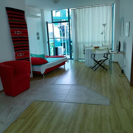 802, Spacy Apm With Sea View. Primorsko Luaran gambar